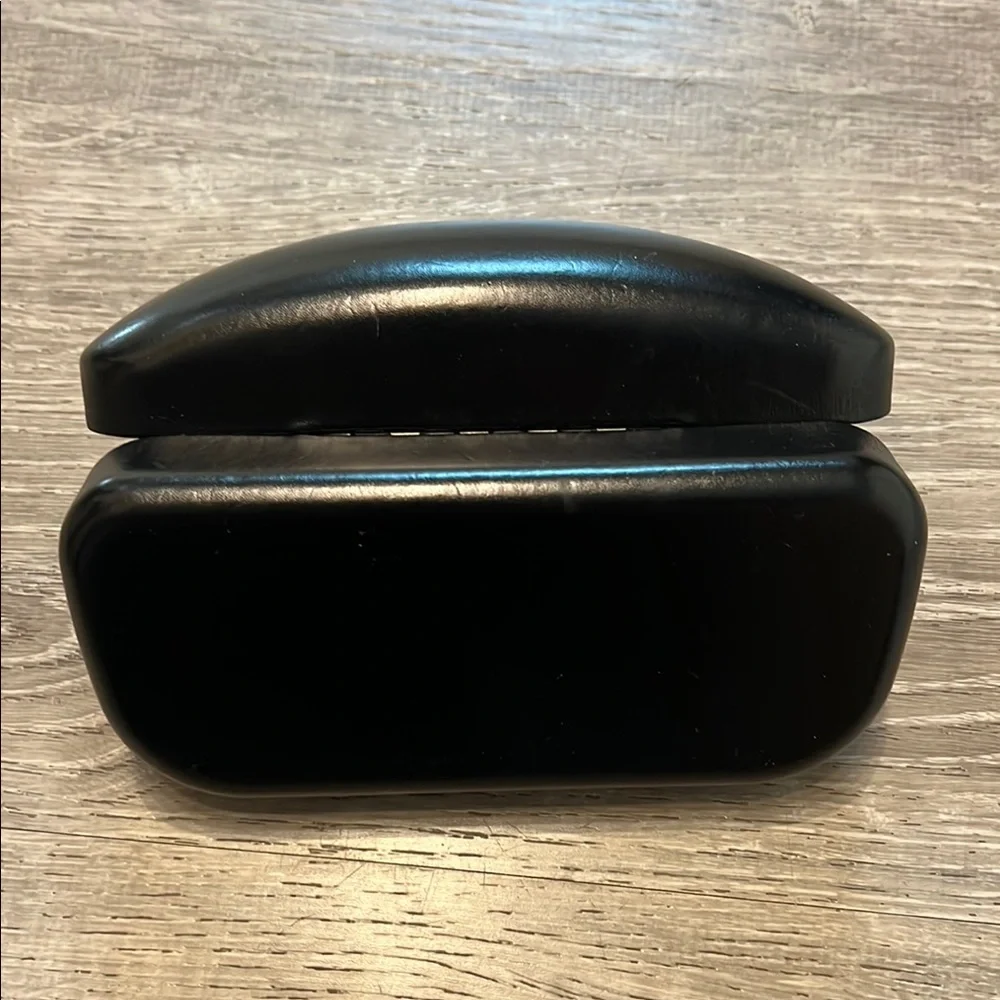 Coach Clamshell Sunglass Hardcase - Picture 4 of 4